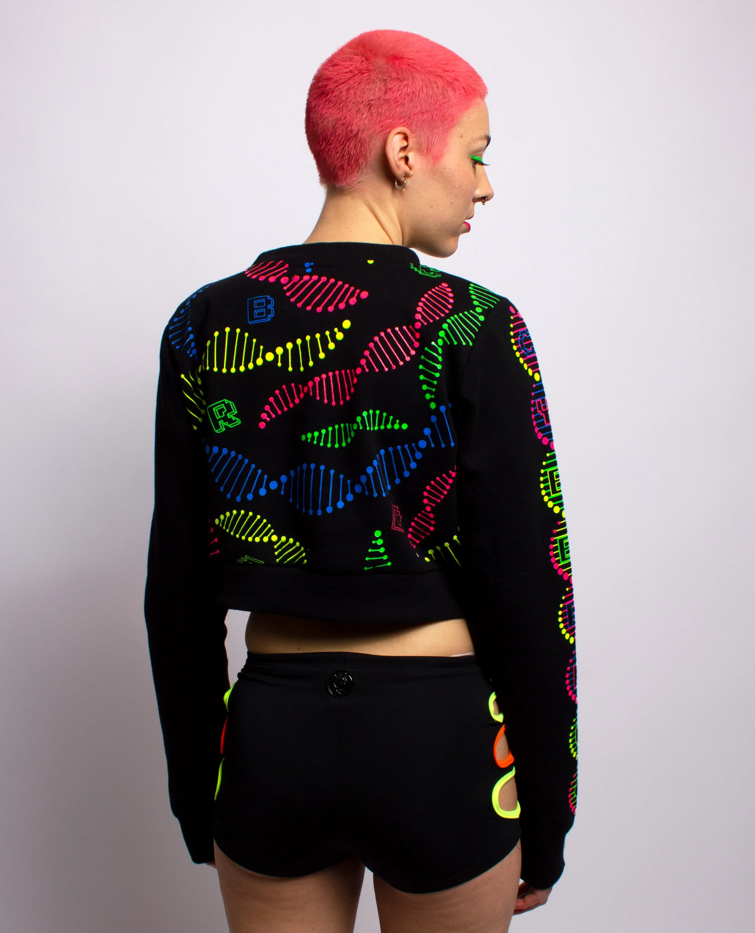 CROP AOP DNA SWEATSHIRT