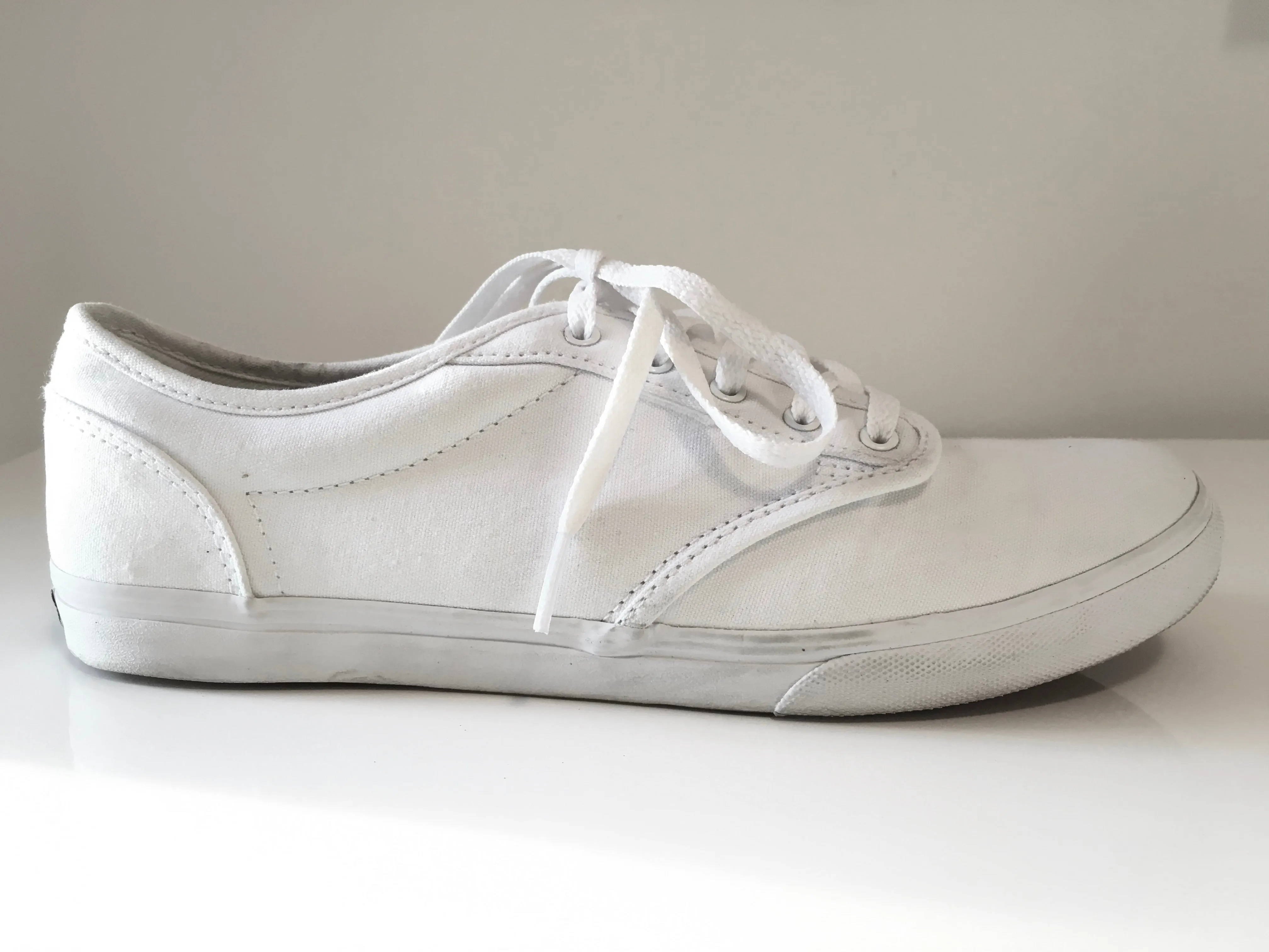 DIVIDED H&M white lace up sneaker, 38