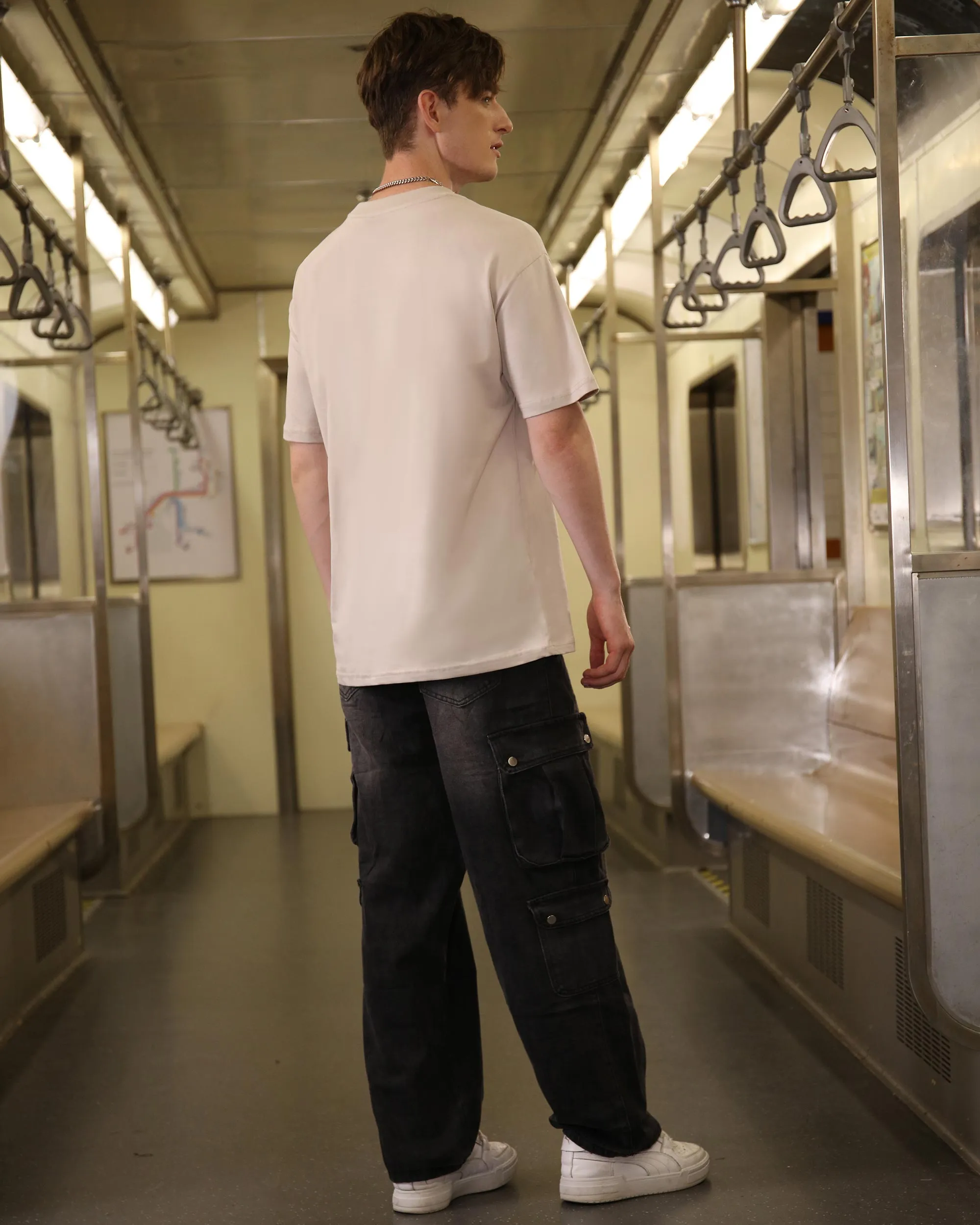 Essential Baggy Jeans: Black with Multiple Side Pockets