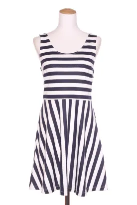 H&M - Navy stripe fit & flare dress! 12