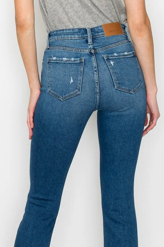 HIGH RISE SLIM STRAIGHT JEANS