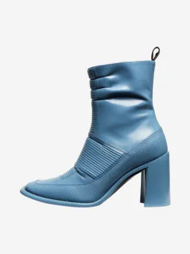 Lavender blue Berlin ankle boots - size EU 37.5