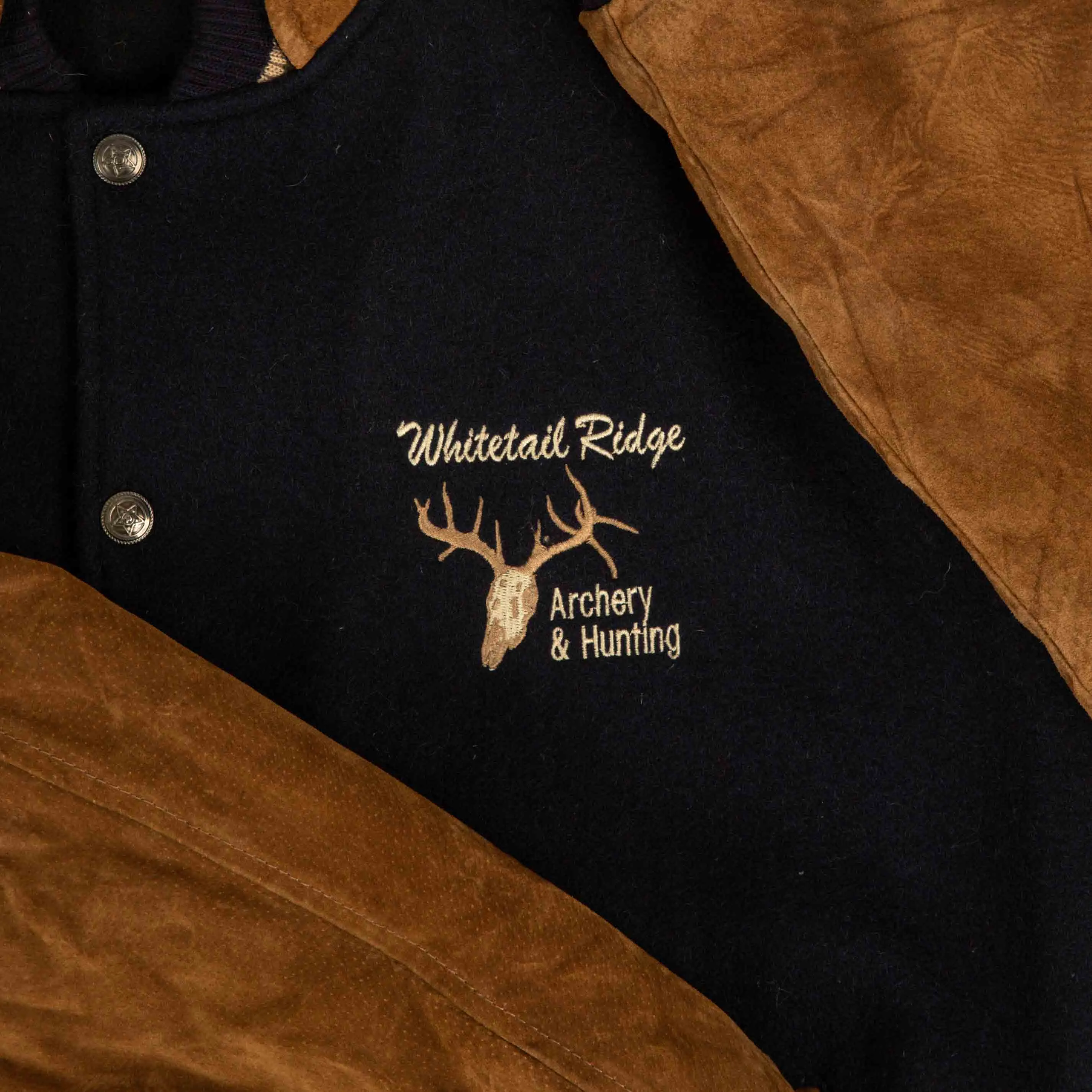 MEN'S VINTAGE 1990S WHITETAIL RIDGE WOOL VARSITY JACKET - LARGE