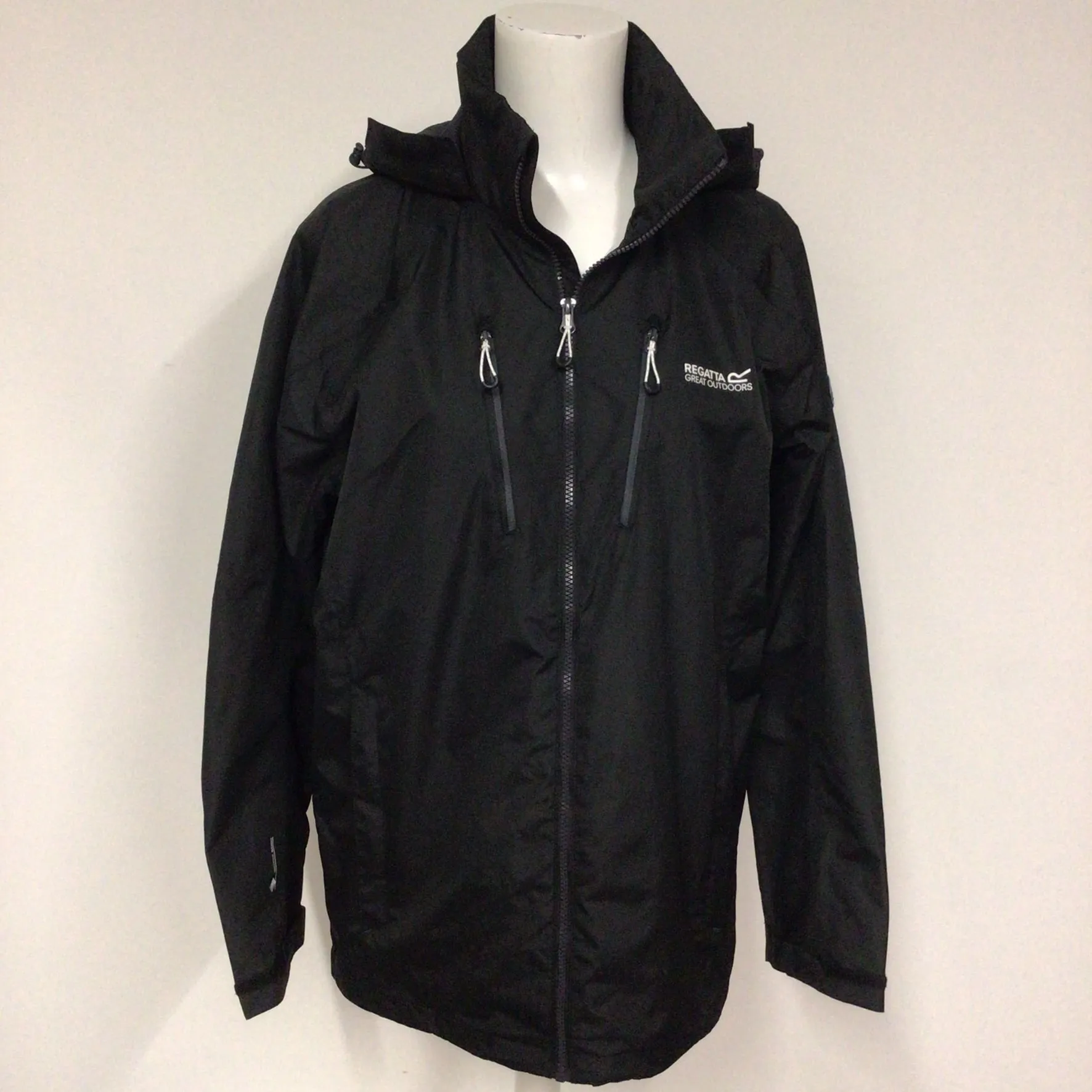 Regatta Black Lightweight Waterproof Jacket Size M