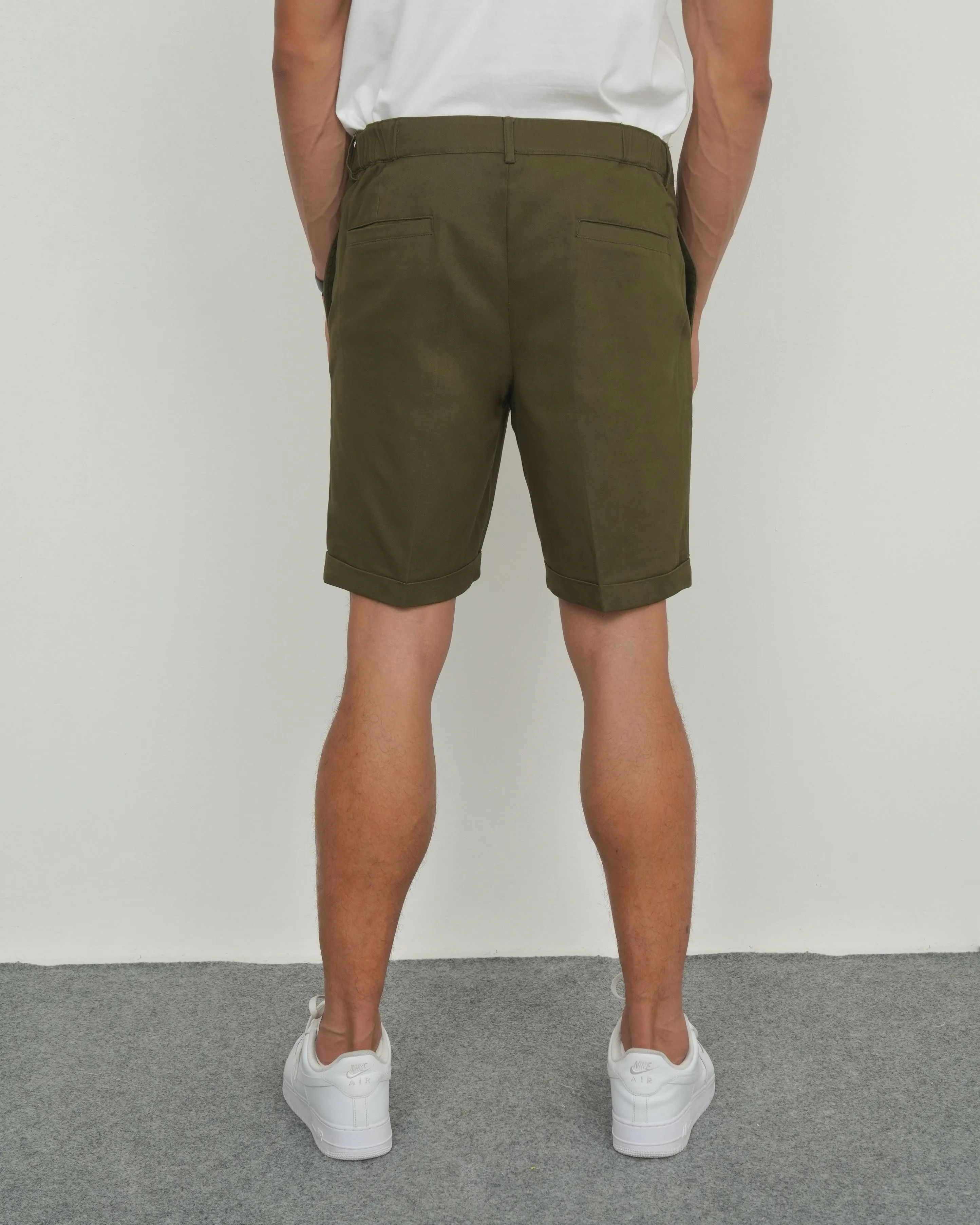 SHORT CHINOS