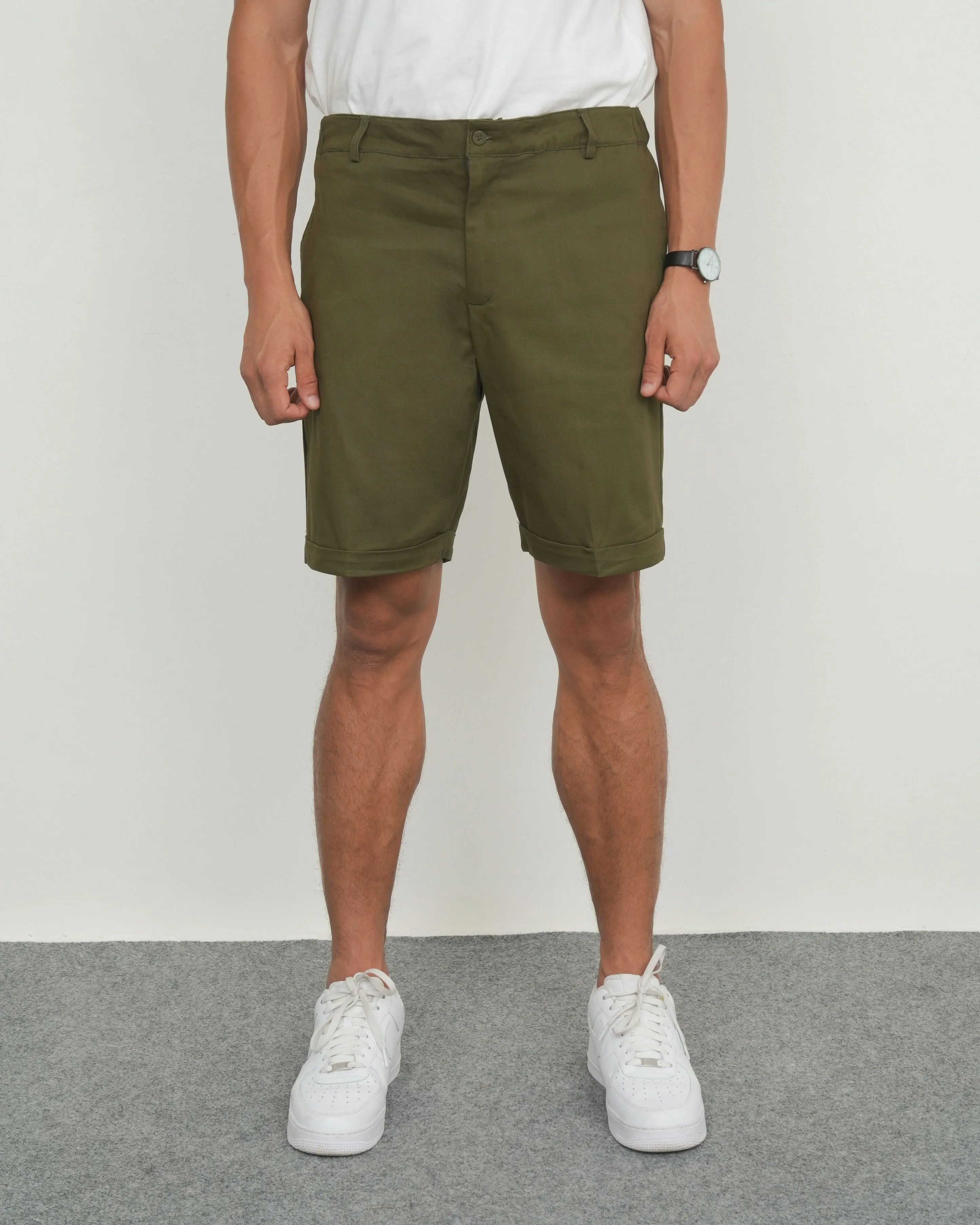 SHORT CHINOS