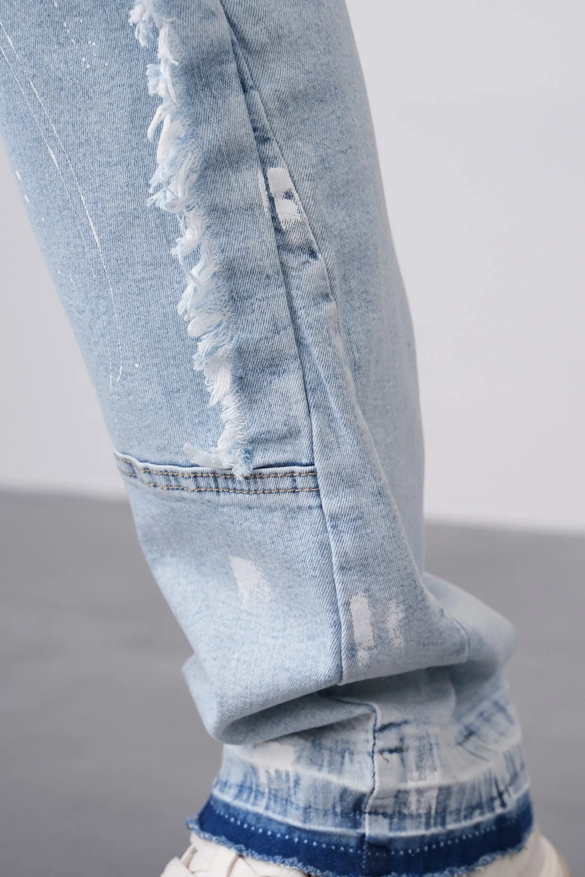 THE MANHATTAN FLARE DENIM